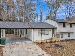 3296 Columbia Woods Dr, Decatur, GA 30032