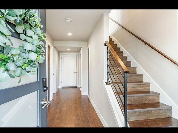 5th image of 6849 SE Cashmere Ln