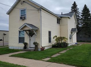 1085 1st Ave, Cumberland, WI 54829