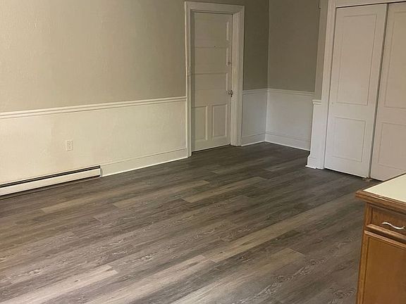 4th image of 132 S Hanover St APT 4