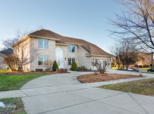 12900 Bloomfield Dr, Palos Park, IL 60464