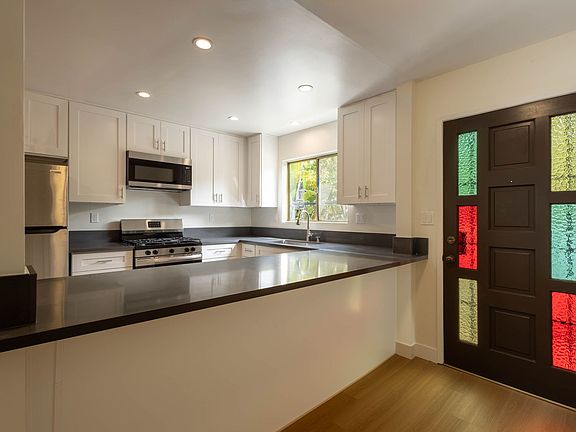 4th image of 947 20th St APT C