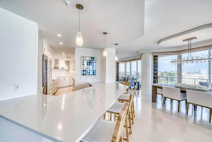 570 Ocean Dr #601 — Photo 11