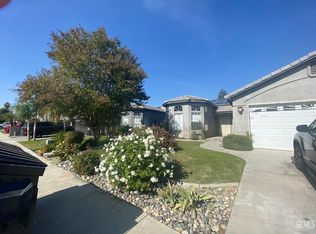 11428 Blue Grass Dr, Bakersfield, CA 93312