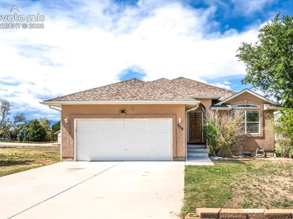 358 W Golden Eagle Way, Pueblo West, CO 81007