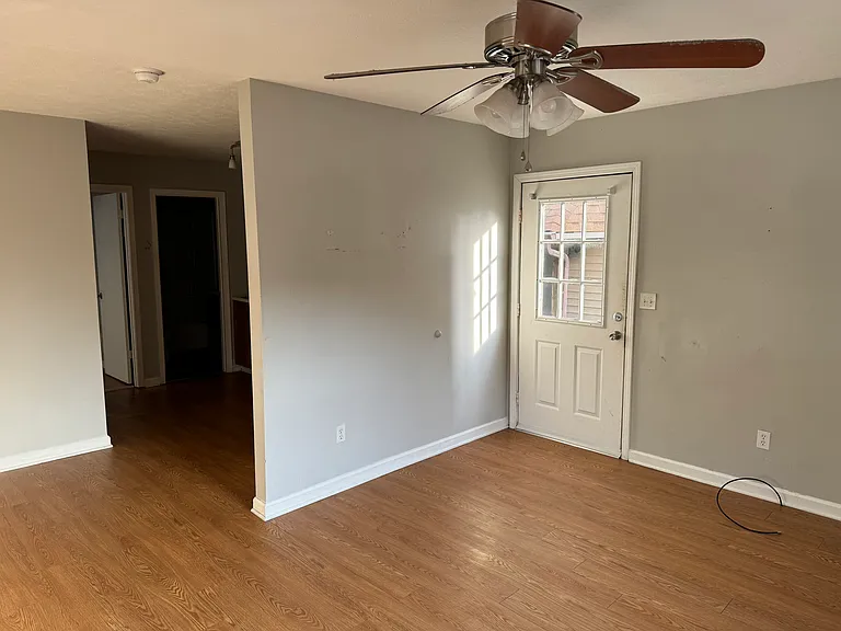 1514 Diuguid Dr — Photo 3