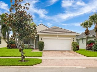 122 NW Swann Mill Cir, Port Saint Lucie, FL 34986