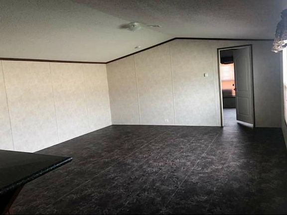 2nd image of 8559 Gulf Hwy Trlr 553