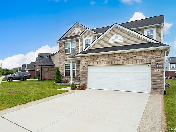 2nd image of 48904 Carnegie Way