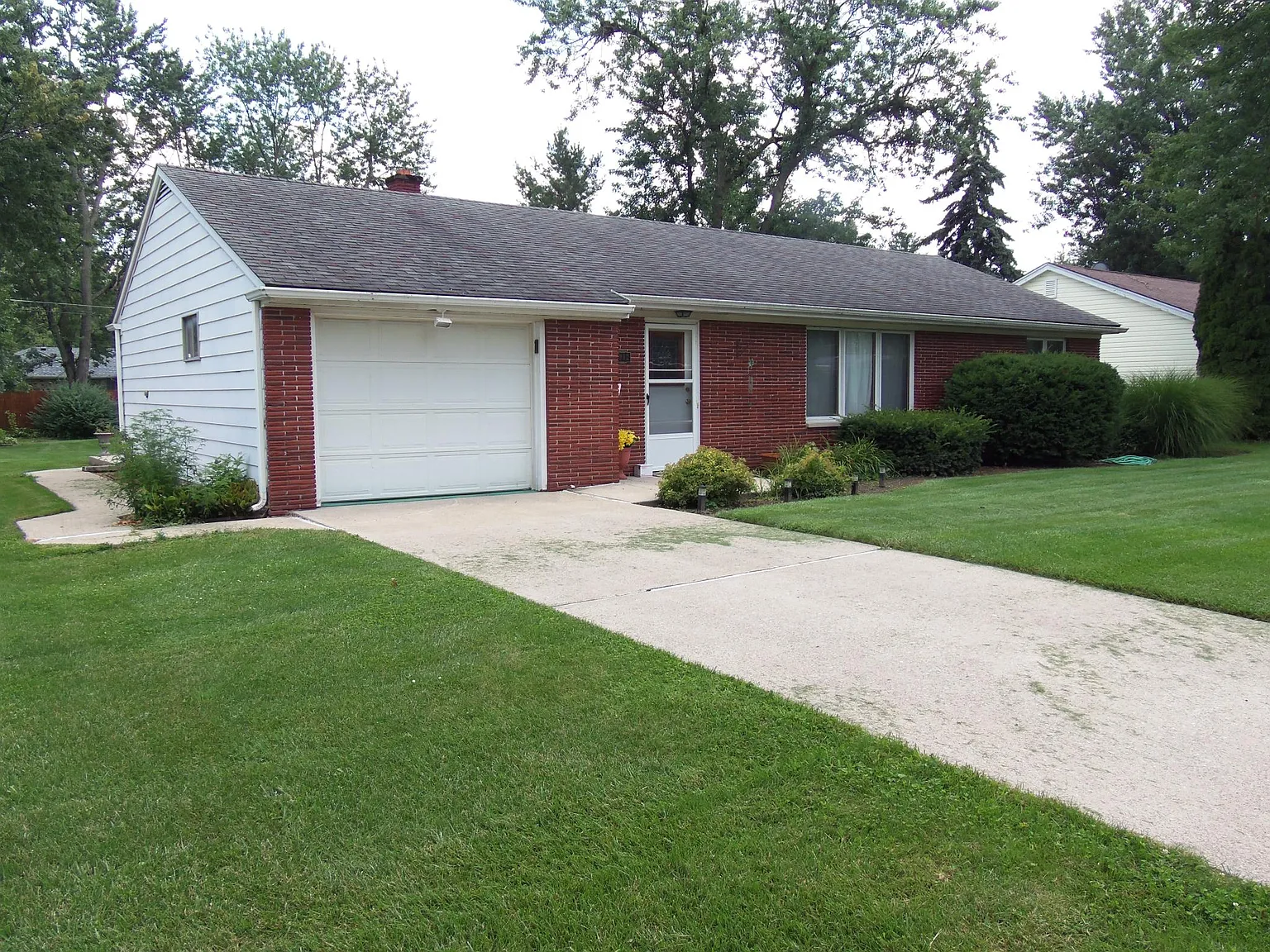 3 bed, 1250 sqft, $1,750 — Photo 3