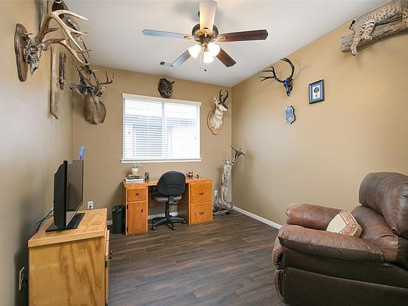 5th image of 4518 E Meadow Dr
