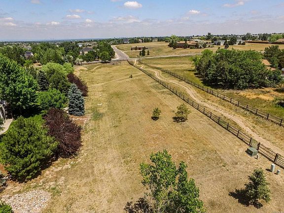 Access to 25+ miles of trail