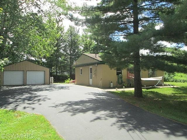1st image of 4812 E Milham Ave