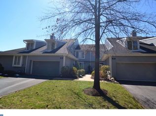502 Sunshine Lakes Dr, Voorhees, NJ 08043