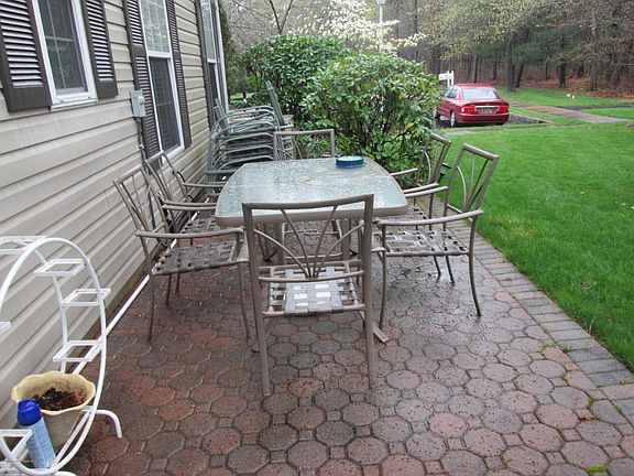 5th image of 117 Greenlawns Dr