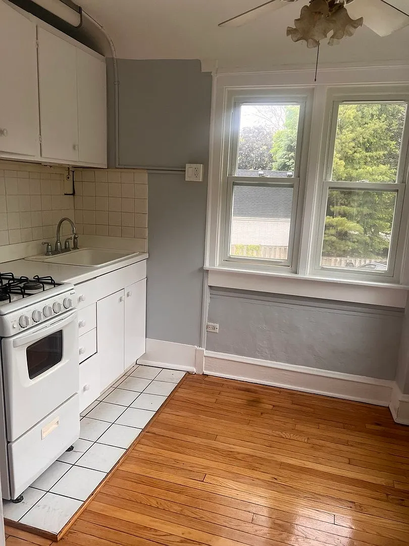 1 bed, 500 sqft, $1,600 — Photo 4