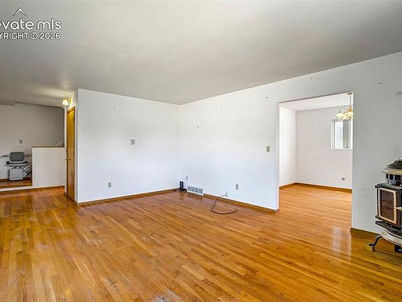 4th image of 18020 Wakonda Way