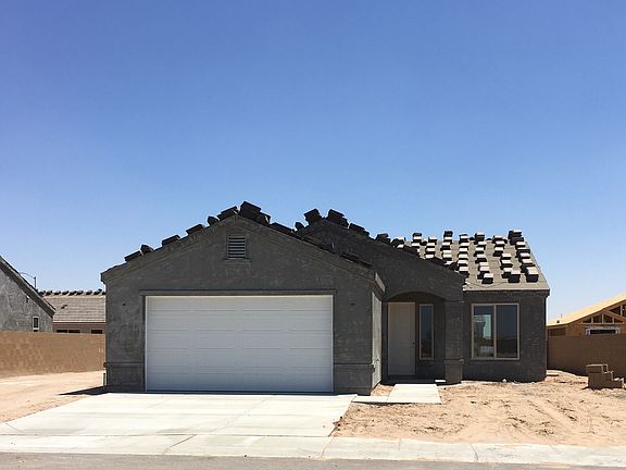 4th image of 8431 E 34th Pl