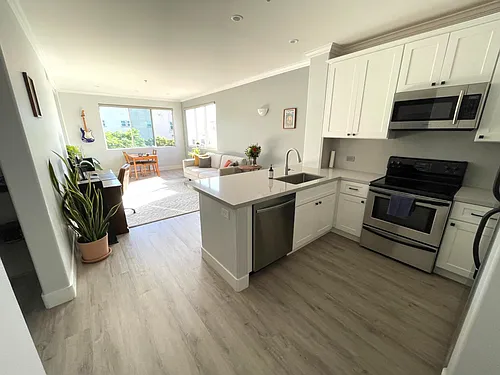 1642 7th Ave #331 Photo 1