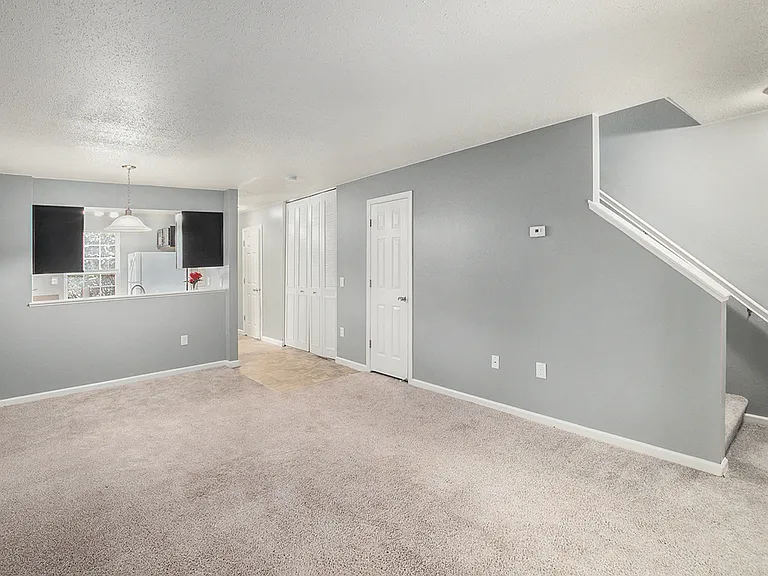 900 West Townhomes — Photo 26