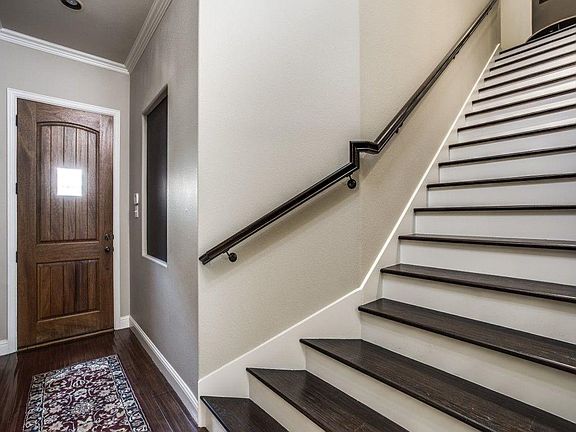 4th image of 2207 Apollonia Ln