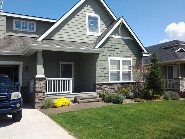 1st image of 1815 W Yaquina Dr