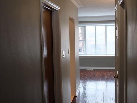 5th image of 46 Edinborough Ct #1A