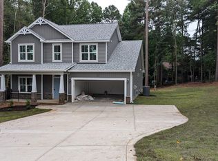 122 Rothbury Dr, Carthage, NC 28327