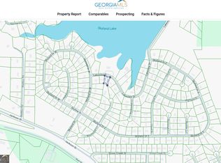 172 Lakeview Dr, Locust Grove, GA 30248