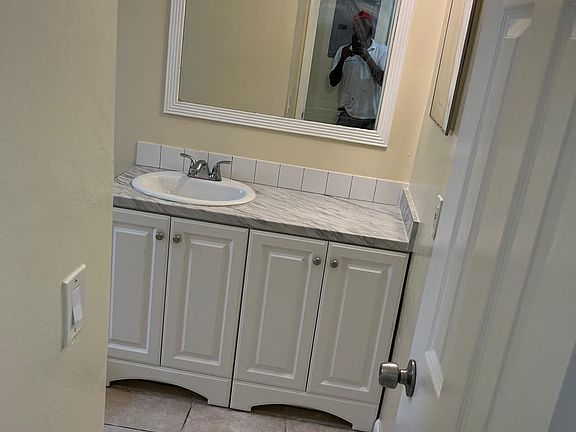 3rd image of 2847 Fillmore St #2851-507