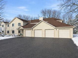 4372 Buckingham Ct, Vadnais Heights, MN 55127