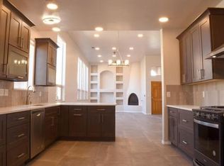 8009 Oso Loco Dr NE, Albuquerque, NM 87122