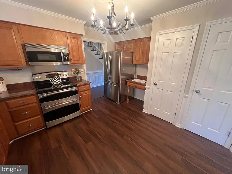1197 Meadow Green Ln — Photo 24