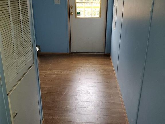 5th image of 221 Shadowlawn Ct