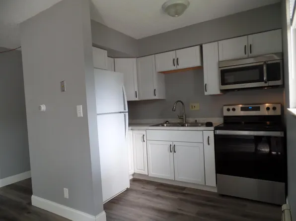 616 New St #4, Springfield, IL 62704