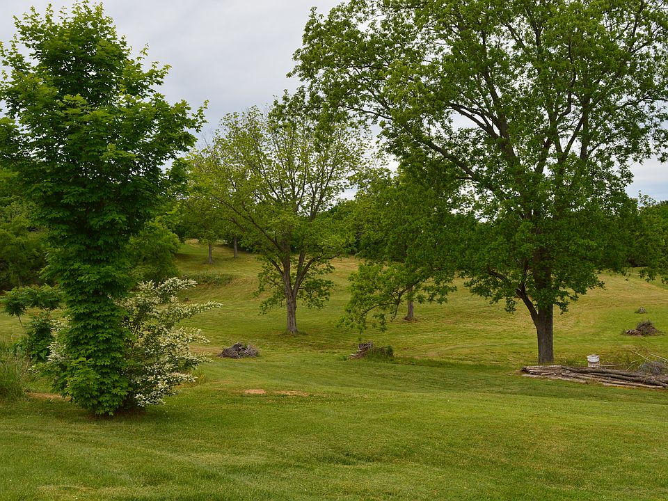 1st image of Gordon Dr