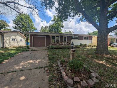 10533 Roscommon Dr, Saint Louis, MO, 63123
