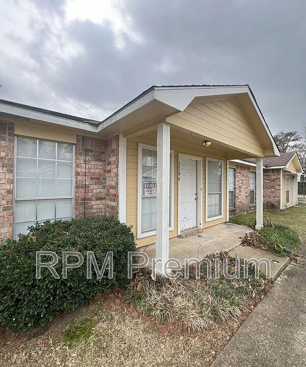 1st image of 1119 Barrington Dr #A