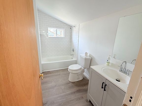 2nd image of 19504 Bigelow St #2