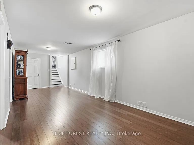 1406 Aspenridge Cres — Photo 28
