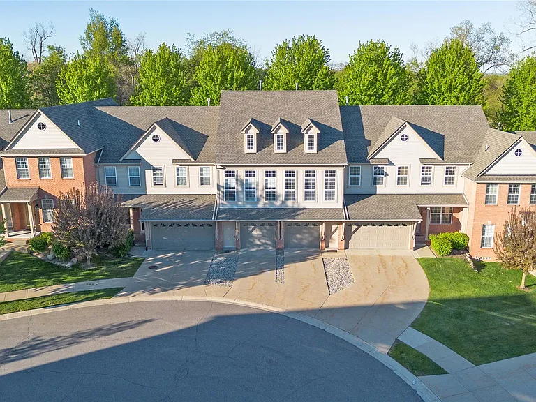 5143 Parsley Dr — Photo 2