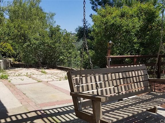 2nd image of 1579 Old Topanga Canyon Rd