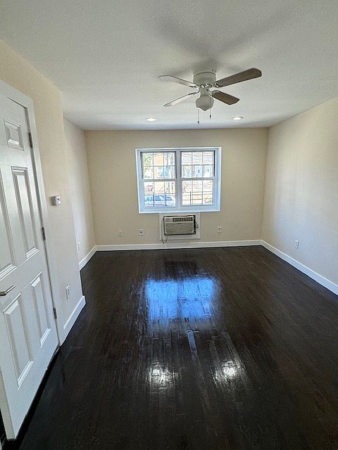 1st image of 2915-2917 Ely Ave #A
