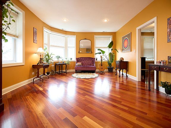 3rd image of 5124 W Irving Park Rd #3