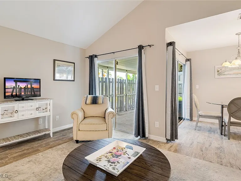 6226 Timberwood Cir #119 — Photo 8
