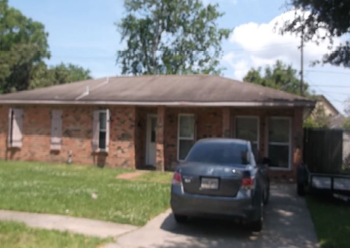 1st image of 309 Greenwood Dr