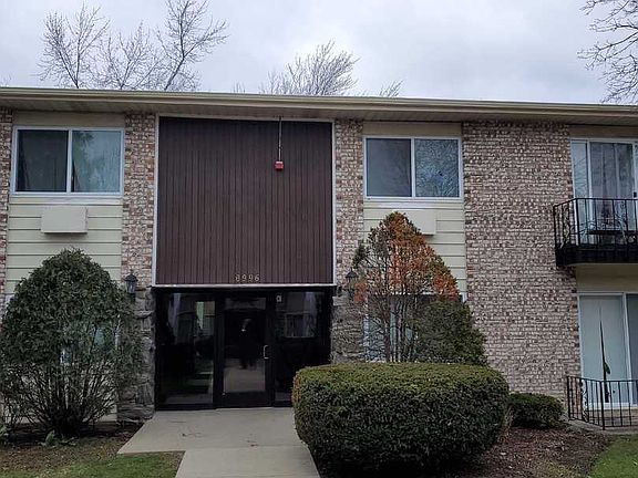 2nd image of 8996 Kennedy Dr