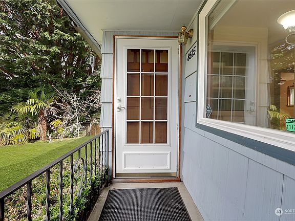 4th image of 8515 Edgewater Drive SW