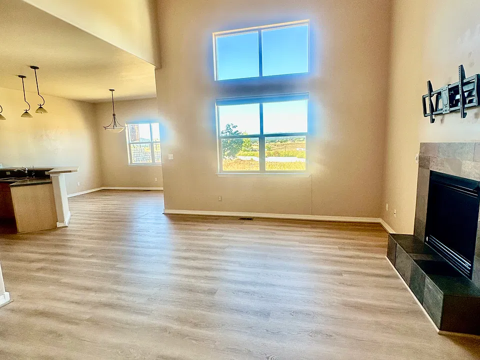 109 Cinnamon Dr #4