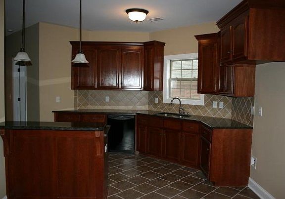 4th image of 113 Tindall Dr